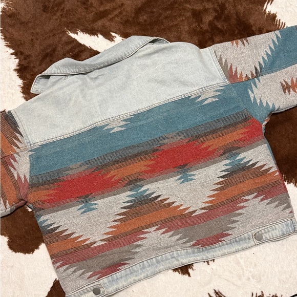 Western/ Aztec pattern Denim Jacket - Picture 3 of 6
